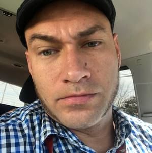 Meet your Posher, Andres